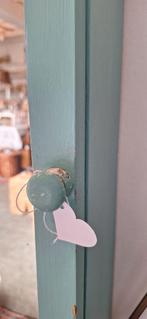 Aqua groen brocante spiegel kastje, grenen hangkastje,, Huis en Inrichting, Woonaccessoires | Spiegels, Minder dan 50 cm, Gebruikt