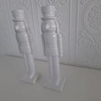 2 witte nutcrackers notenkrakers beelden, Diversen, Kerst, Ophalen of Verzenden, Nieuw