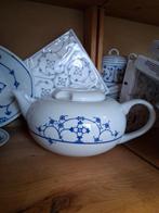 Bijz model  theepot in blauw saks winkel .., Huis en Inrichting, Keuken | Servies, Ophalen, Nieuw, Overige stijlen