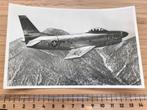 F-86D Sabre Ansichtkaart US Air Force Vliegtuig Luchtvaart, Verzamelen, Ophalen of Verzenden, Zo goed als nieuw, Kaart, Foto of Prent