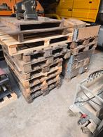 Stapel pallets, Ophalen