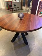 Ronde tafel met zwarte kruispoot, Huis en Inrichting, Tafels | Eettafels, Ophalen, Rond, Zo goed als nieuw, Vijf personen of meer