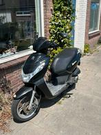 Peugeot Kisbee, Fietsen en Brommers, Scooters | Peugeot, Ophalen, Gebruikt, Overige modellen, Maximaal 45 km/u