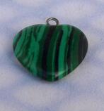 20x20 mm malachiet hart met zilverkleurig oogje,, Sieraden, Tassen en Uiterlijk, Kettinghangers, Nieuw, Ophalen of Verzenden, Steen of Mineraal