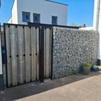Houten poort met metalen frame en decoratieve “stenen” muur, Tuin en Terras, Schuttingen, Ophalen, Gebruikt, Minder dan 3 meter