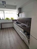 Keuken wegens niet ophalen aangeboden  22/23 juni ophalen, Ophalen, Gebruikt, U-keuken, Wit