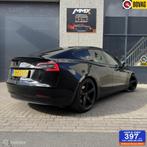 Tesla Model 3 Performance AWD 78 kWh CUSTOM HOOD EN VELGEN, Auto's, Automaat, 27 €/maand, Zwart, Stoelverwarming
