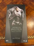 Hot Toys Star Wars Episode 2 Super Battle Droid, Verzamelen, Star Wars, Ophalen of Verzenden, Zo goed als nieuw, Actiefiguurtje