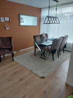 6 stoelen mooi bruin fluweel achtig zware stoelen, Huizen en Kamers, Kamers te huur, Den Haag