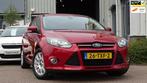 Ford Focus 1.0 EcoBoost Titanium ST Line Navi LM Clima Afn., Auto's, Ford, Gebruikt, Zwart, 635 kg, Bedrijf